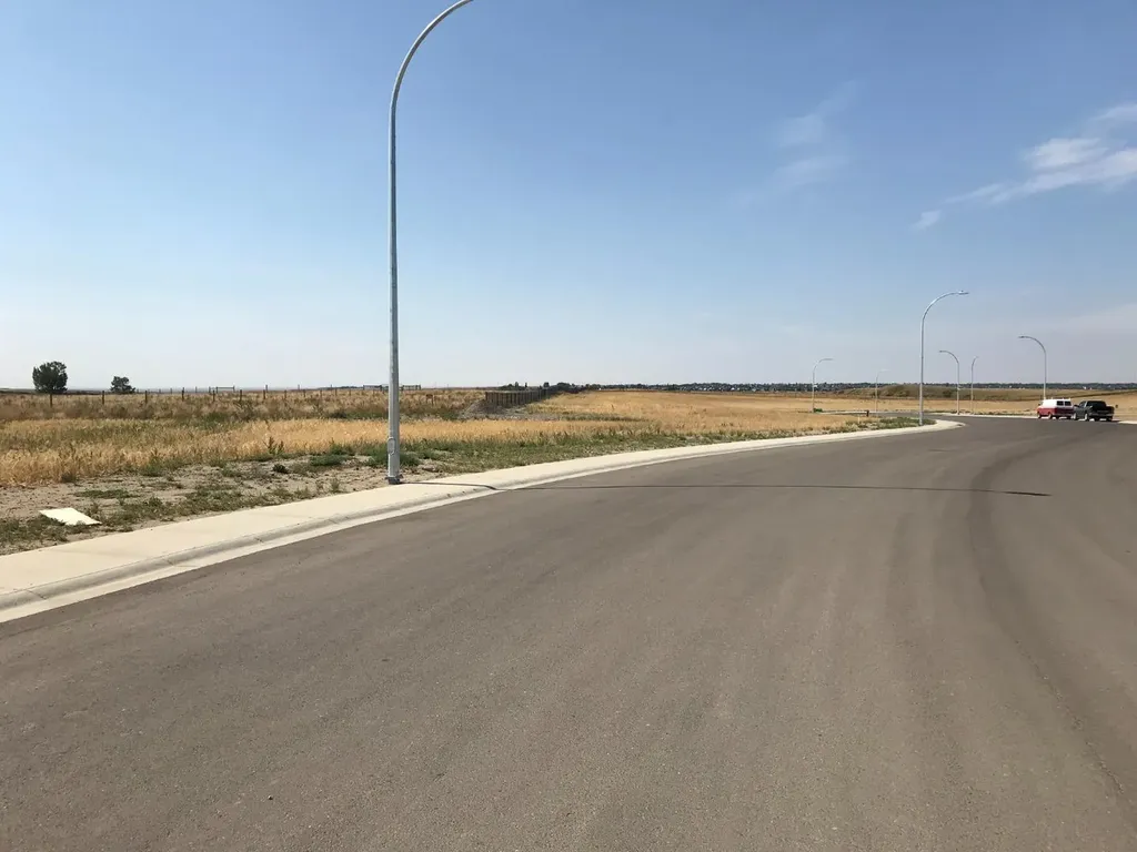 118 Sandstone Road S Lethbridge AB T1K 8J1