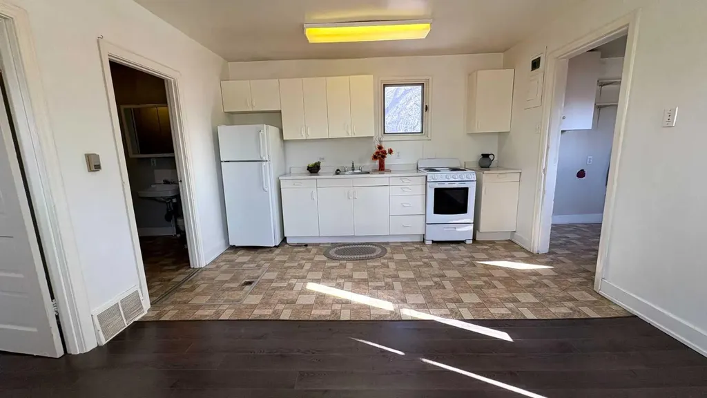 1206 6 Avenue Wainwright AB T9W 1G2
