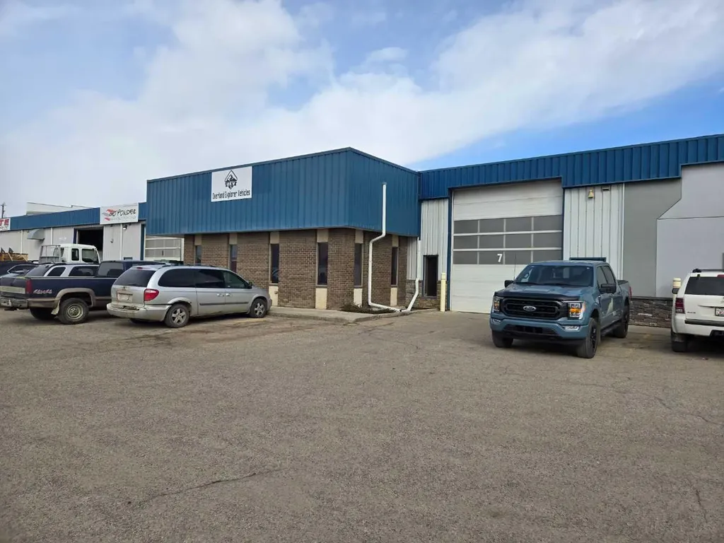 8319 Chiles Industrial Avenue Red Deer AB T4P 2V5