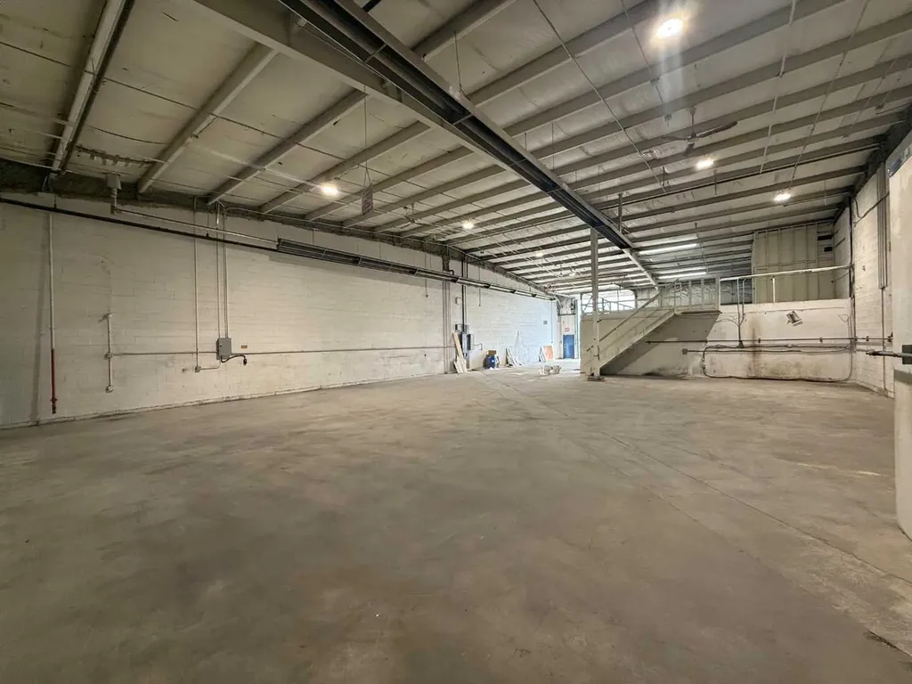 8319 Chiles Industrial Avenue Red Deer AB T4P 2V5