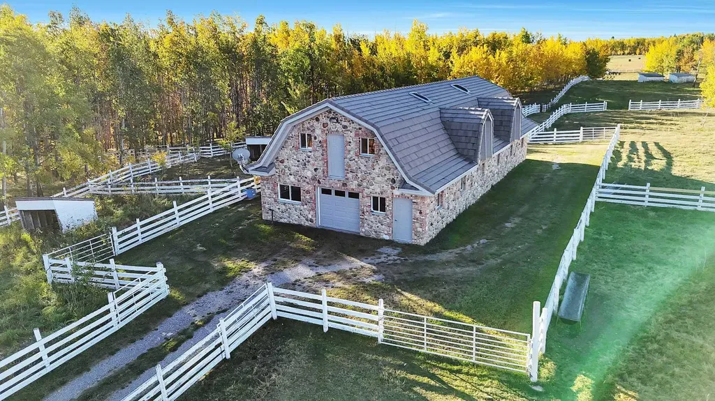 31027 Range Road 50 Rural Mountain View County AB T0M 0R0