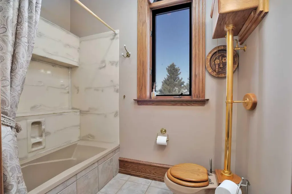 31027 Range Road 50 Rural Mountain View County AB T0M 0R0