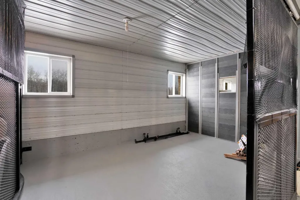 31027 Range Road 50 Rural Mountain View County AB T0M 0R0
