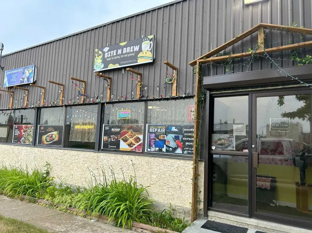 4912 49 Avenue Mayerthorpe AB T0E 1N0