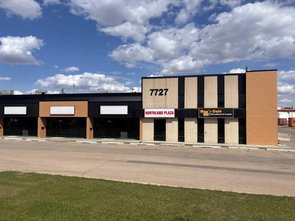 7727 50 Avenue Red Deer AB T4P 1M7