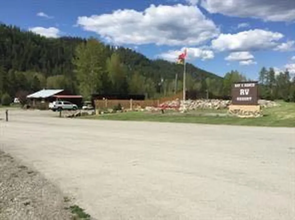 9432 Highway 3 & 95 Out Of Province_alberta BC V0B 2P0
