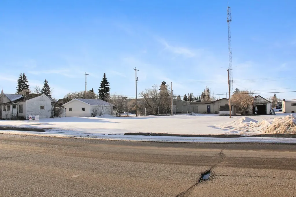 5028 49 Street Hardisty AB T0B 1V0