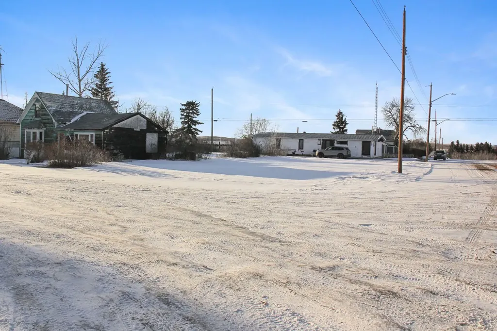4940 51 Street Hardisty AB T0B 1V0
