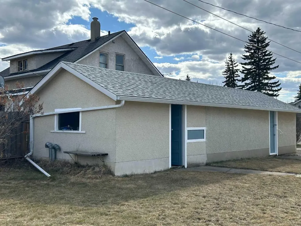 5405 50 Street Castor AB T0C0X0