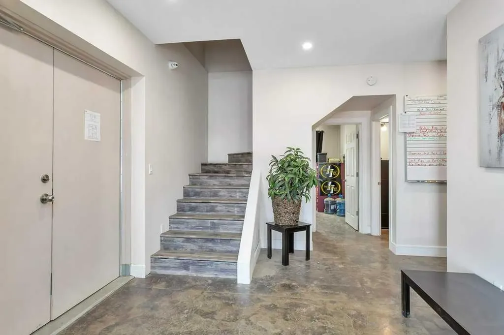 4911 50 Avenue Eckville AB T0M 0X0