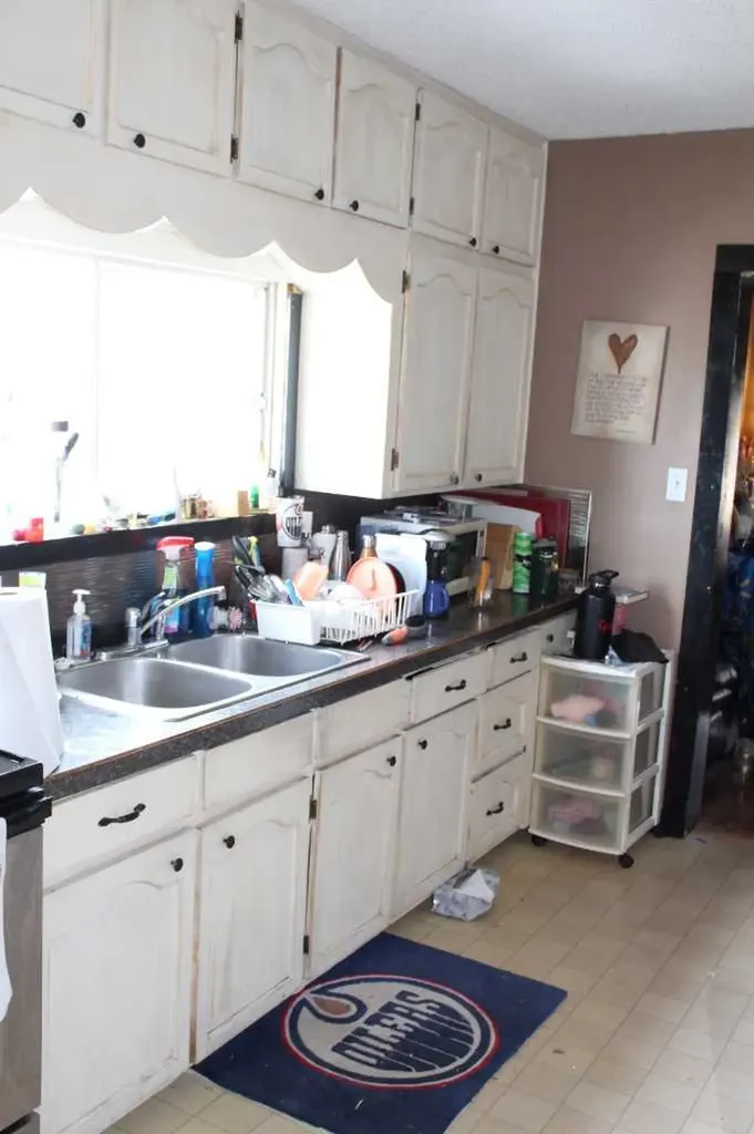 316 5th Avenue SE Manning AB T0H 2M0