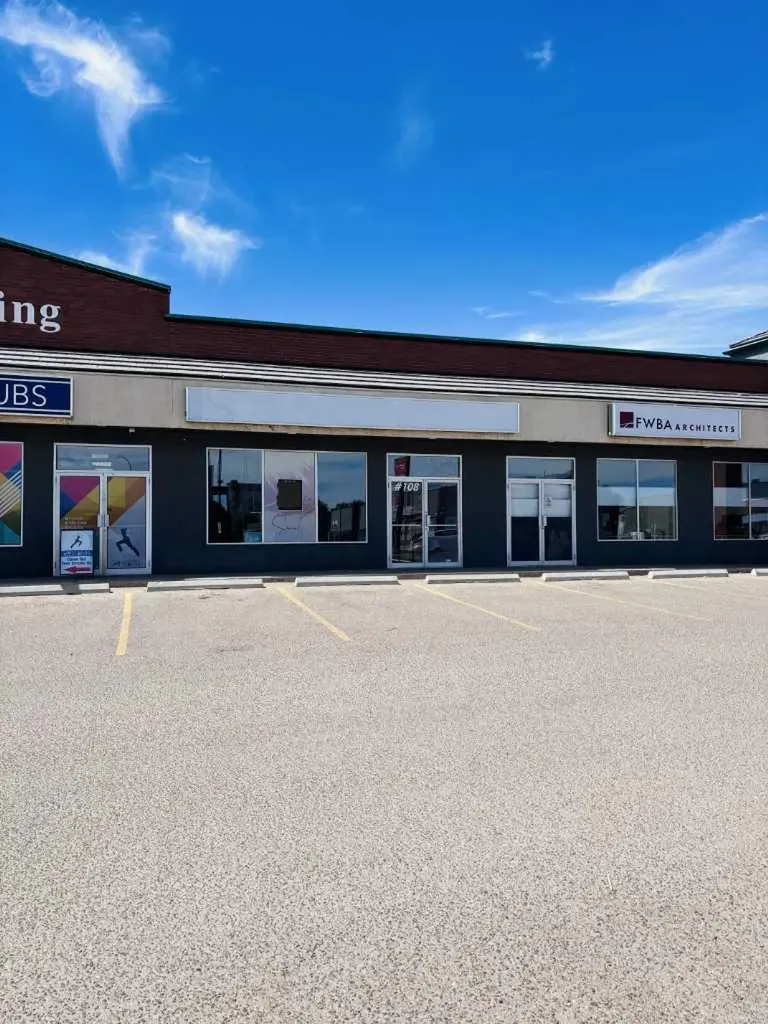 1310 Kingsway Avenue SE Medicine Hat AB T1A 2Y4
