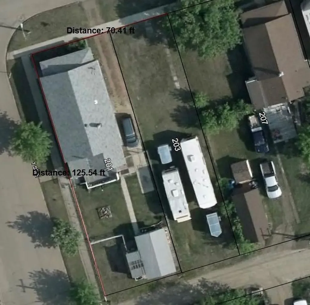 203 2 Avenue E Hanna AB T0J1P0