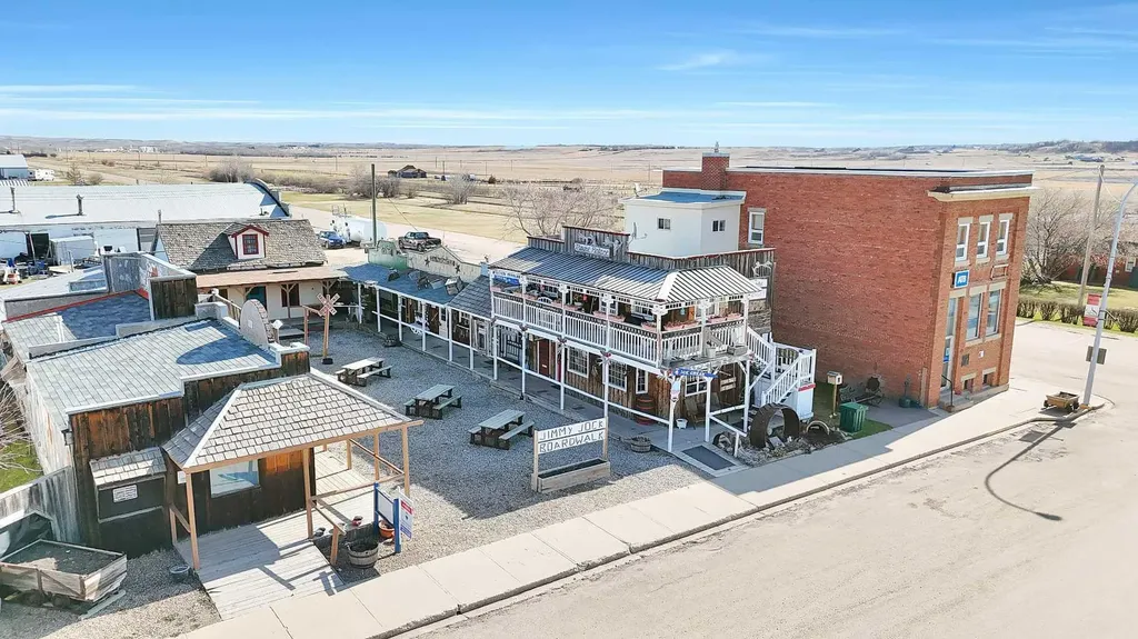 48 Main Street E Big Valley AB T0J 0C9
