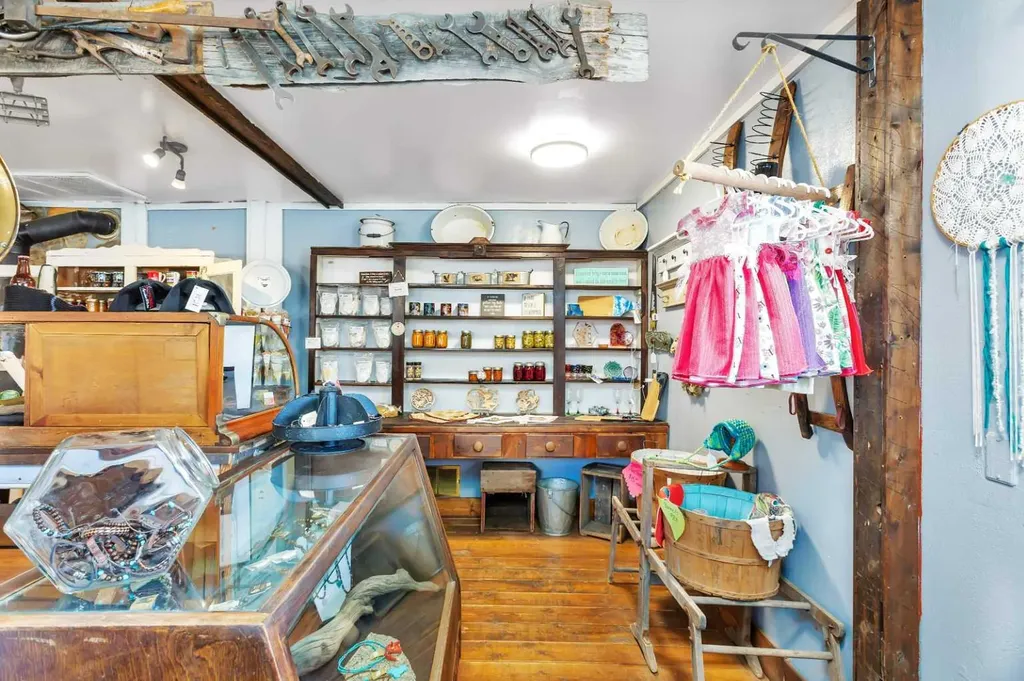 48 Main Street E Big Valley AB T0J 0C9