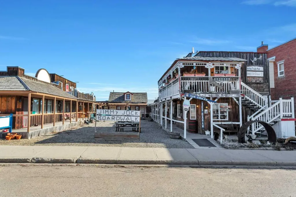 48 Main Street E Big Valley AB T0J 0C9