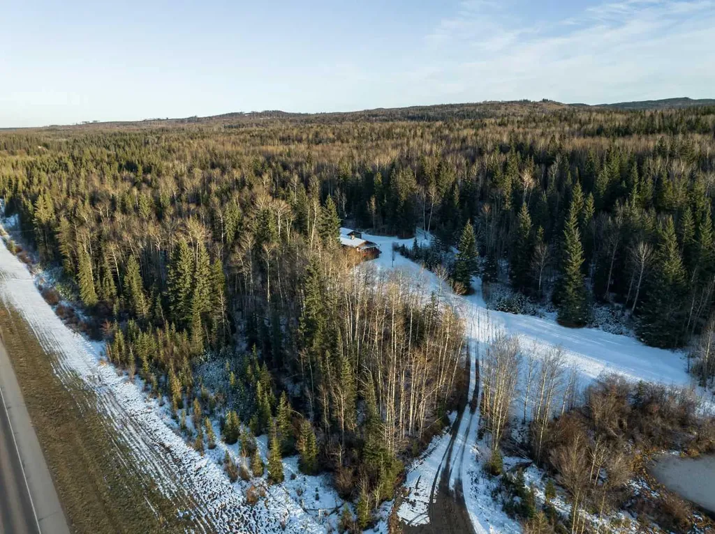 941 Makenny Street Hinton AB T7V 1Y2