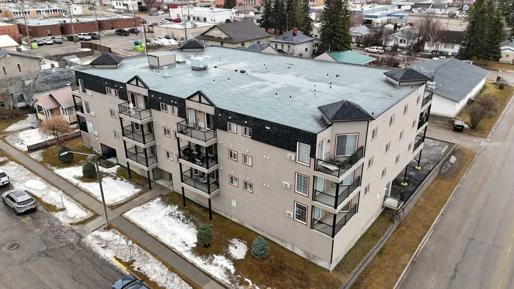 5037 7 Avenue Edson AB T7E0A8