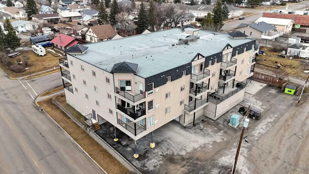 5037 7 Avenue Edson AB T7E0A8
