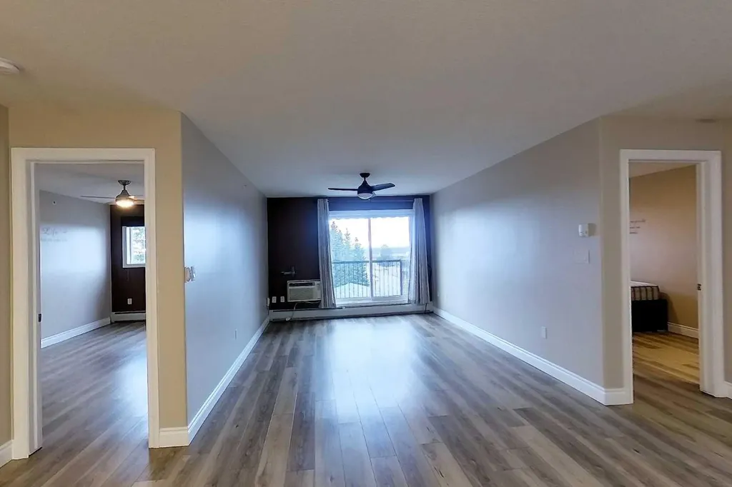 5037 7 Avenue Edson AB T7E0A8