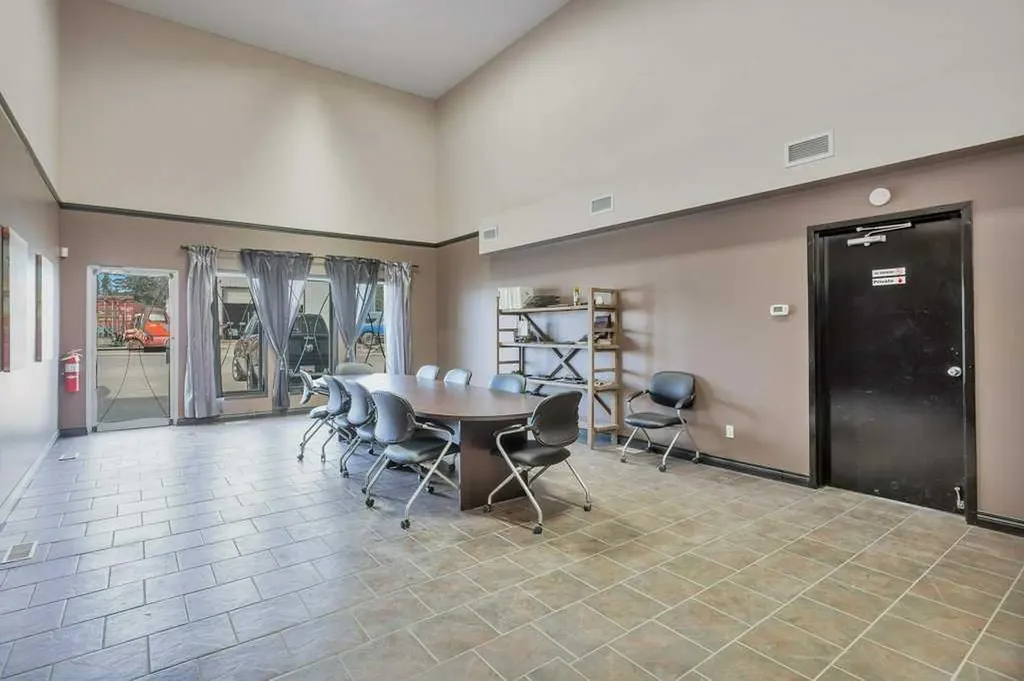 4907 50 Avenue Eckville AB T0M 0X0