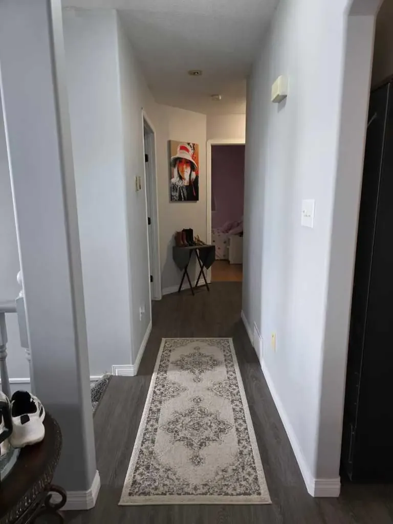 105 Parker Place Hinton AB T7V 2E5