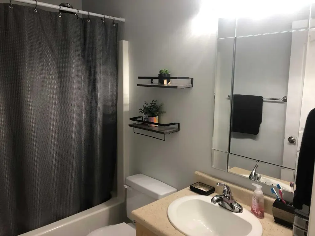 105 Parker Place Hinton AB T7V 2E5