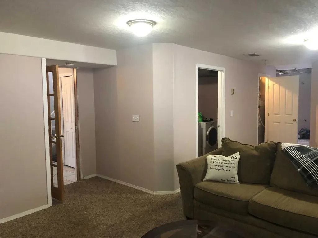 105 Parker Place Hinton AB T7V 2E5