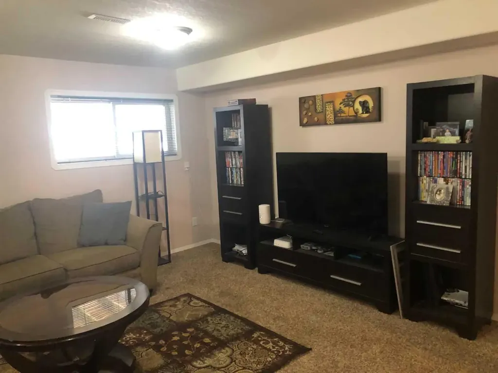 105 Parker Place Hinton AB T7V 2E5