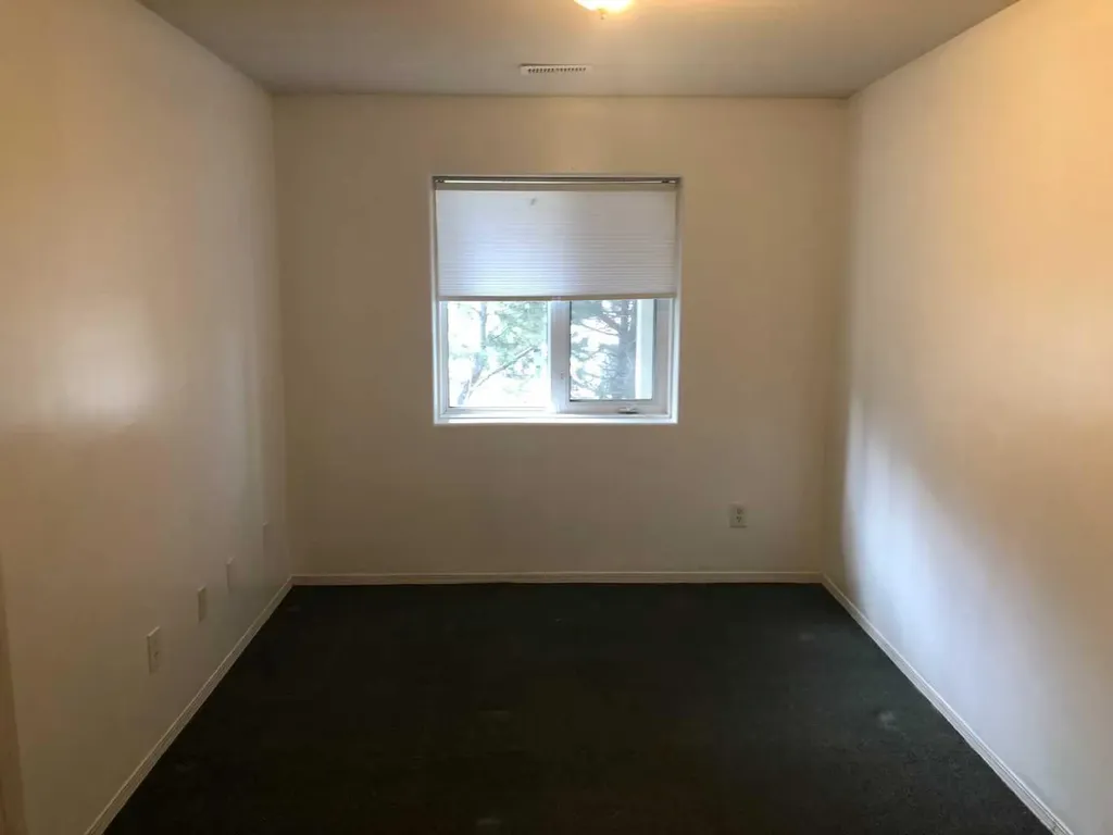 105 Parker Place Hinton AB T7V 2E5