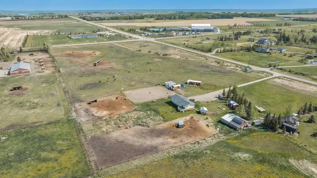 243201 Range Road 33 Rural Rocky View County AB T3Z 2E6