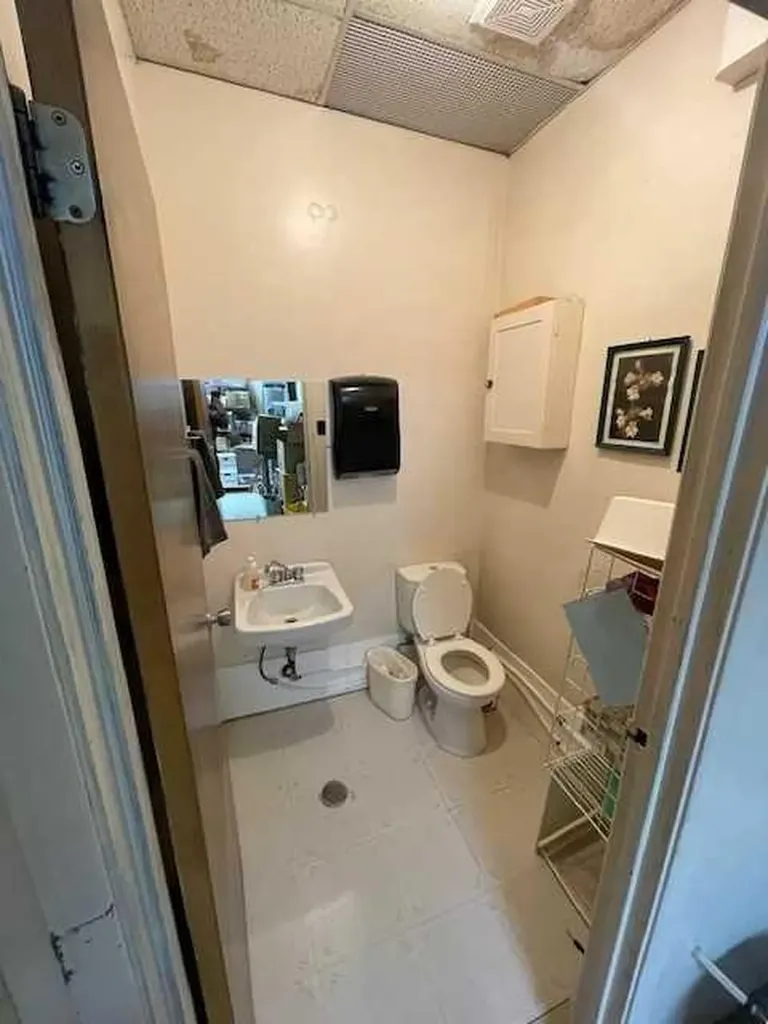 4804 50 Street Innisfail AB T4G 1C2