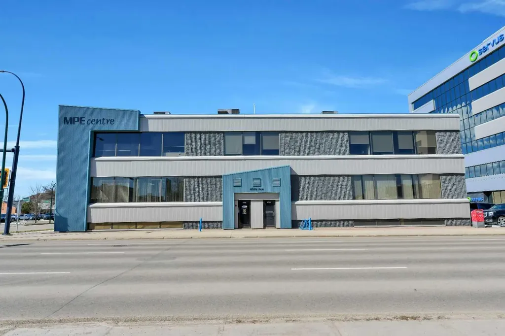 4702 49 Avenue Red Deer AB T4N 3W2