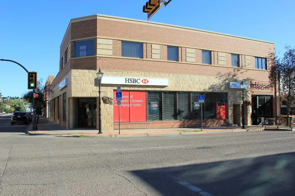 602 3 Street SE Medicine Hat AB T1A 0H5