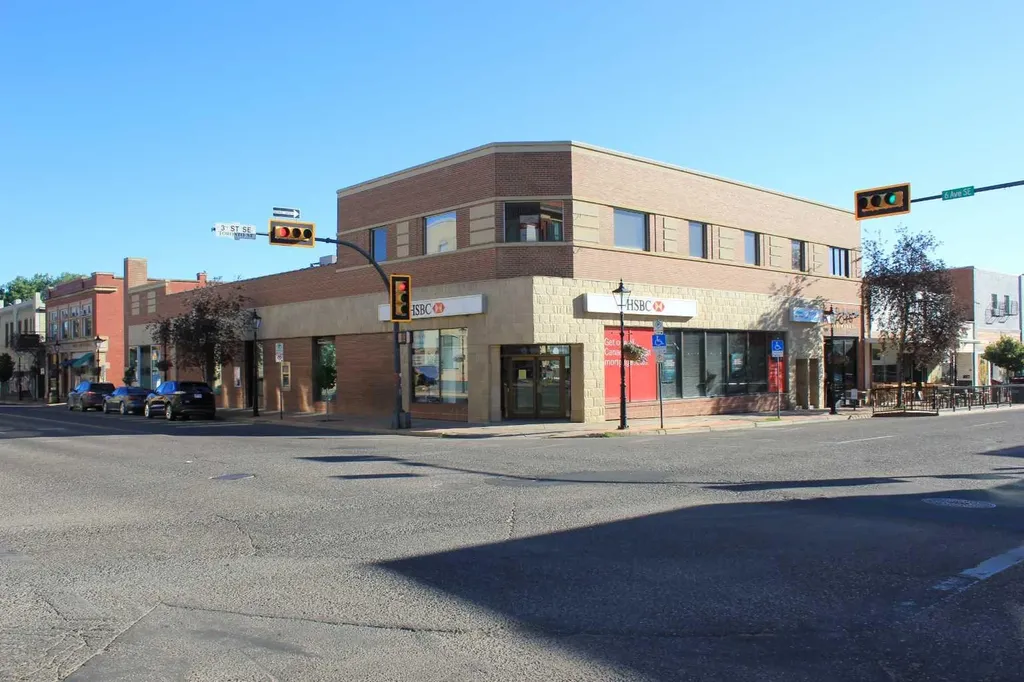 602 3 Street SE Medicine Hat AB T1A 0H5