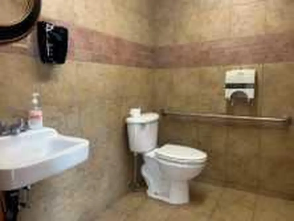 223 6 Avenue SE Medicine Hat AB T1A2S4
