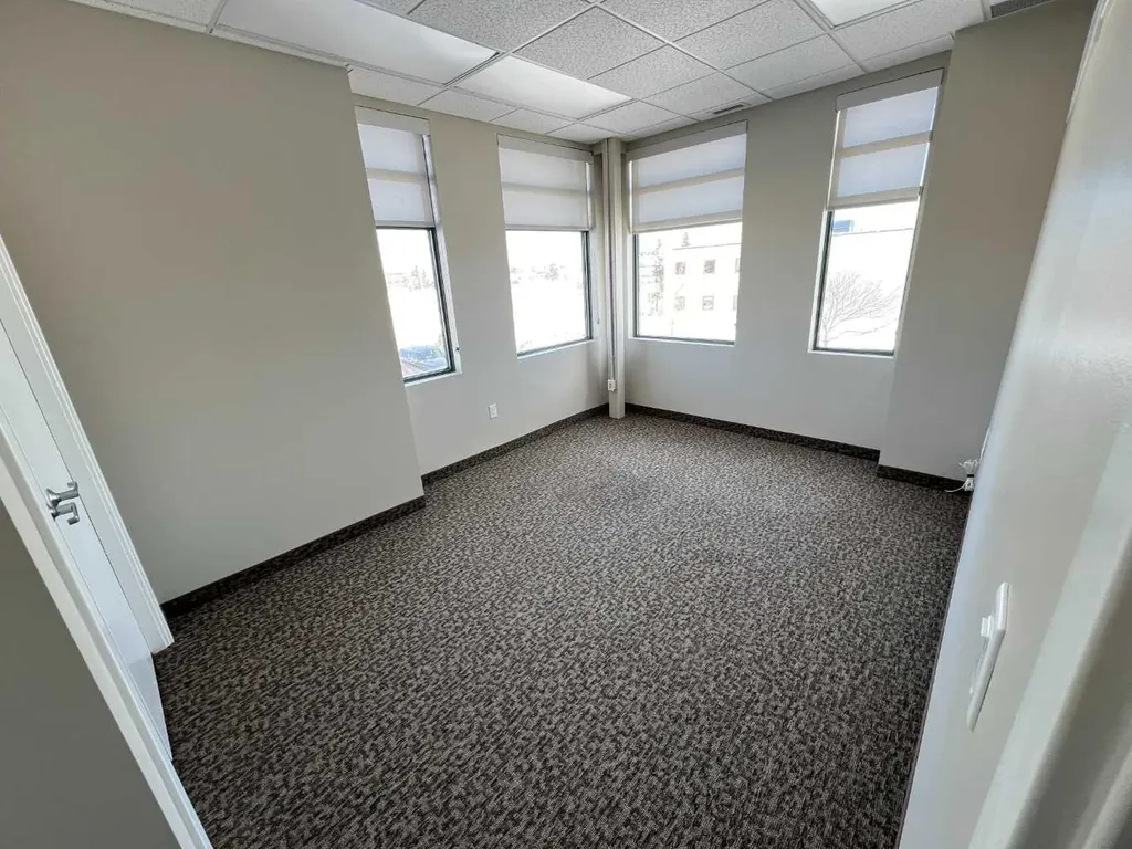 10605 West Side Drive Grande Prairie AB T8V 8E6