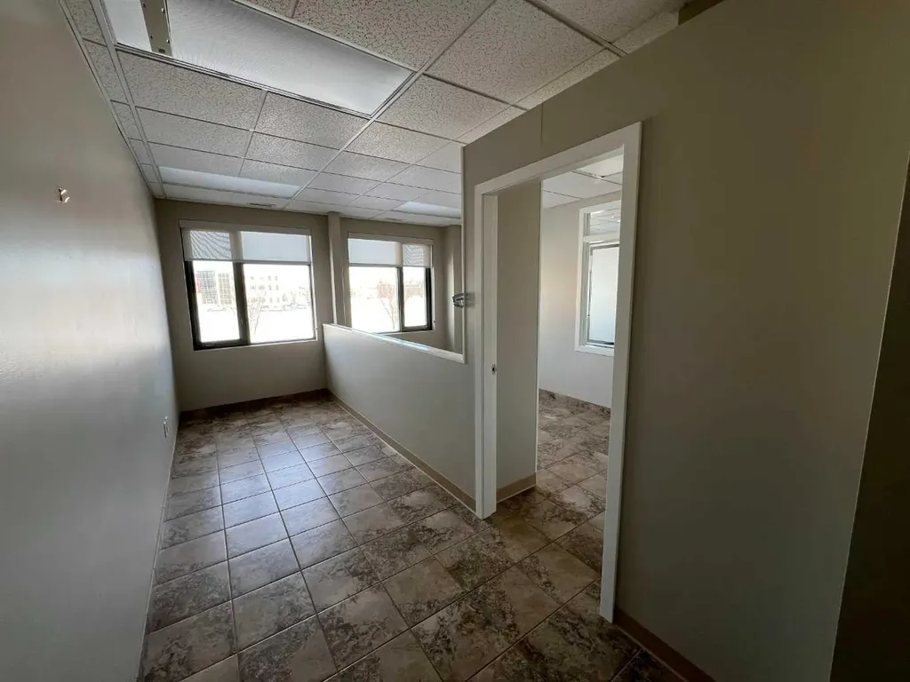 10605 West Side Drive Grande Prairie AB T8V 8E6