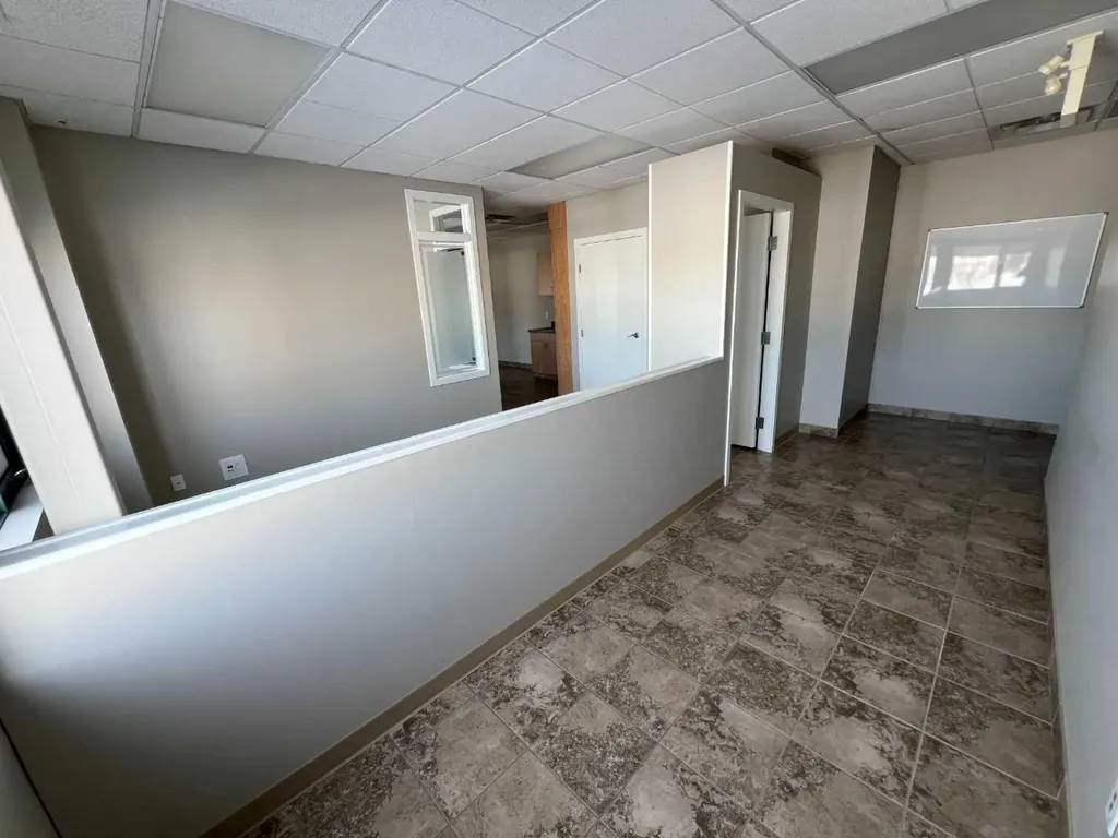 10605 West Side Drive Grande Prairie AB T8V 8E6