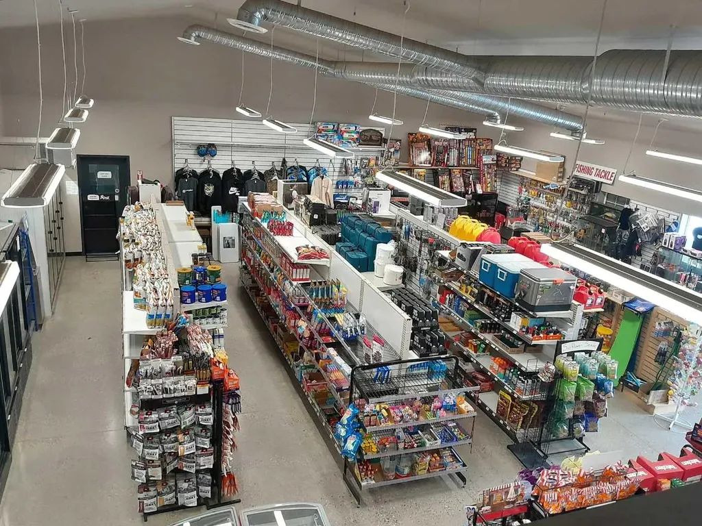123 Shell Gas & Liquor Street Rocky Mountain House AB T4T0A5