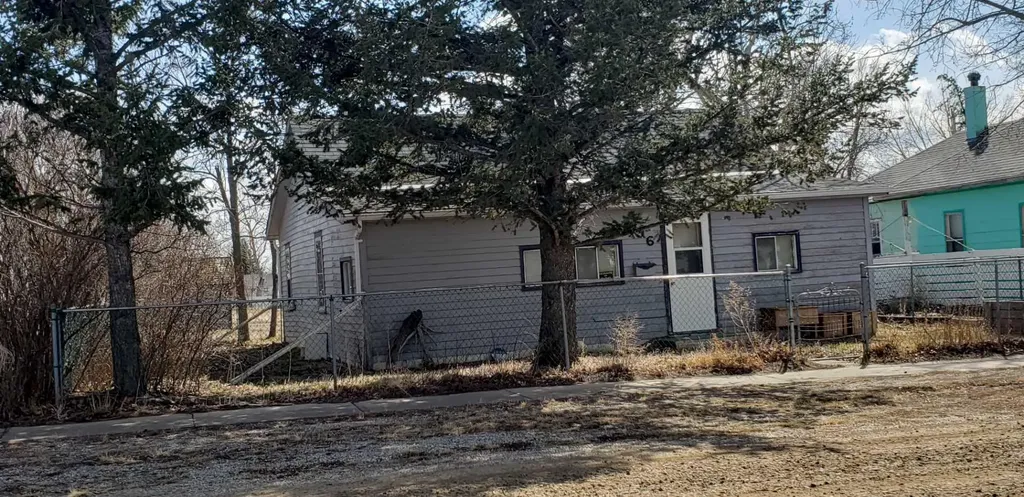 216 3 Avenue N Champion AB T0L 0R0