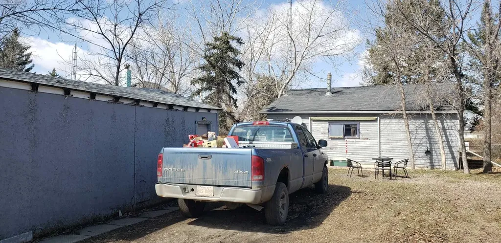 216 3 Avenue N Champion AB T0L 0R0