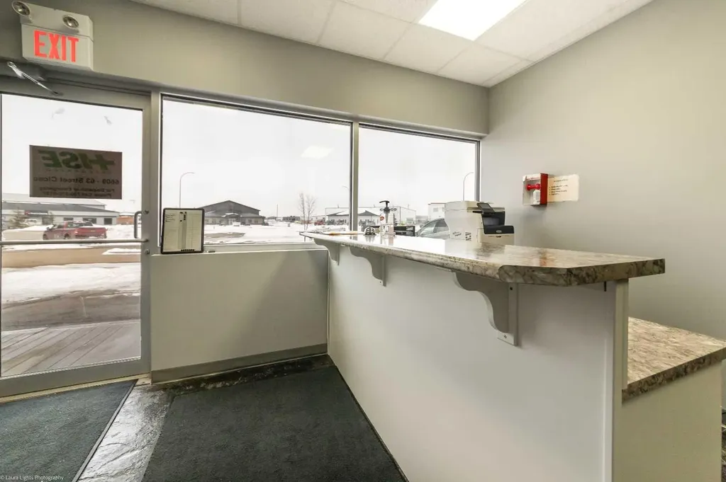 6609 63 Street Close Lloydminster AB T9V 3T6