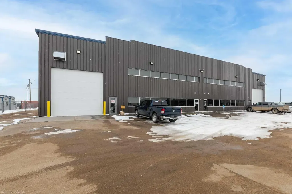 6609 63 Street Close Lloydminster AB T9V 3T6