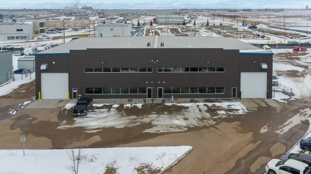 6609 63 Street Close Lloydminster AB T9V 3T6