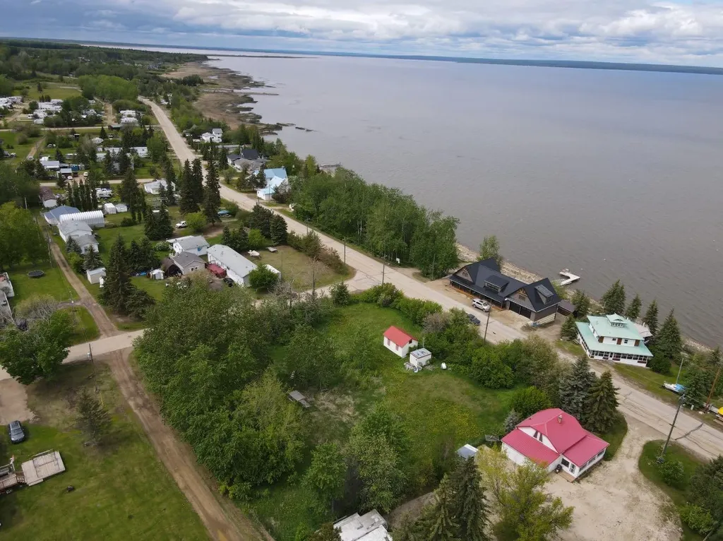 Lot 5a, 5b, 5c Peace River Avenue Joussard AB T0G 1J0
