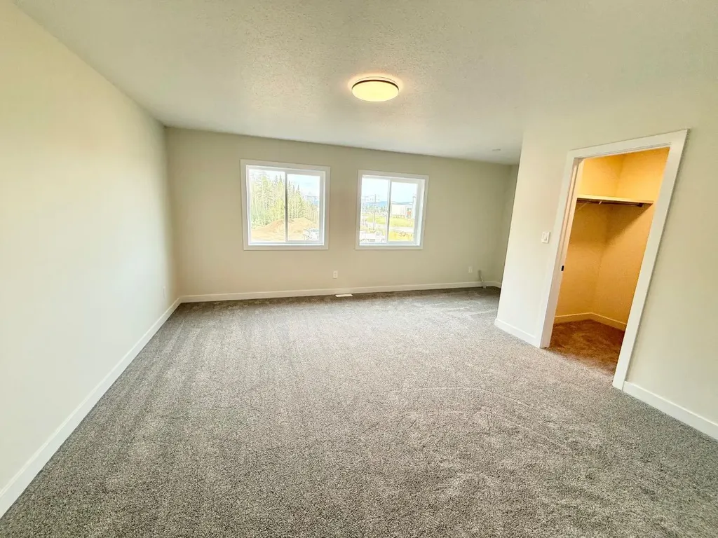 326B Boutin Avenue Hinton AB T7V0B4