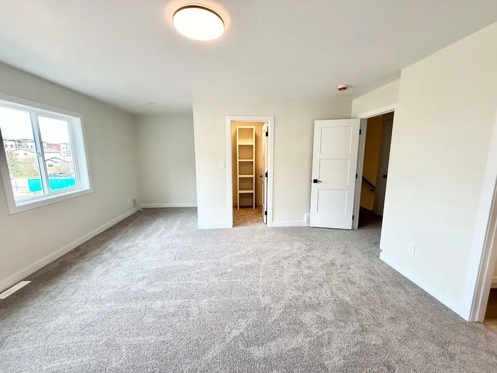 326B Boutin Avenue Hinton AB T7V0B4