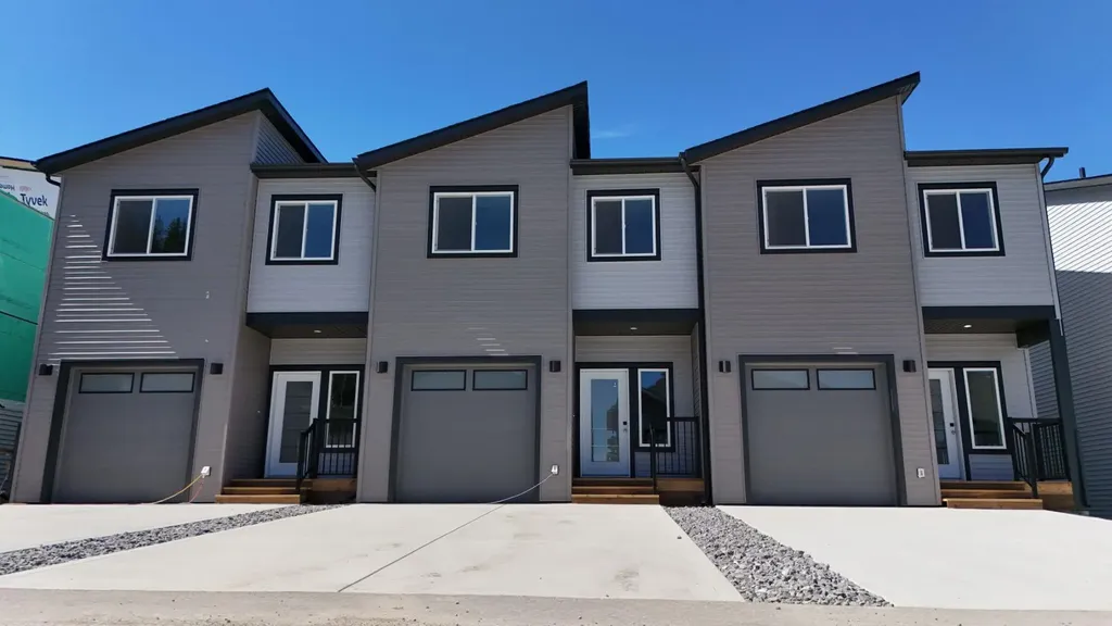 326B Boutin Avenue Hinton AB T7V0B4