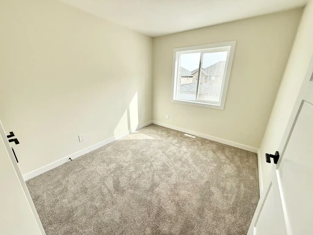 326B Boutin Avenue Hinton AB T7V0B4